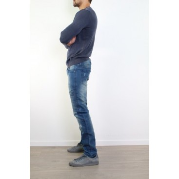 Jeans detalle rodilla