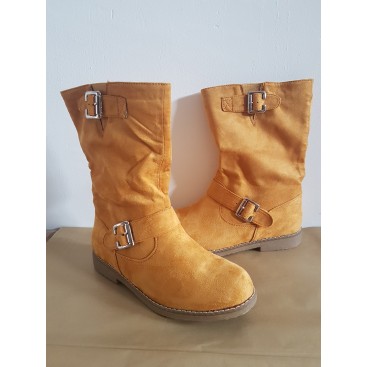 bota camel